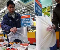 北京推广纸质和布质包装 塑料袋有望退出超市
